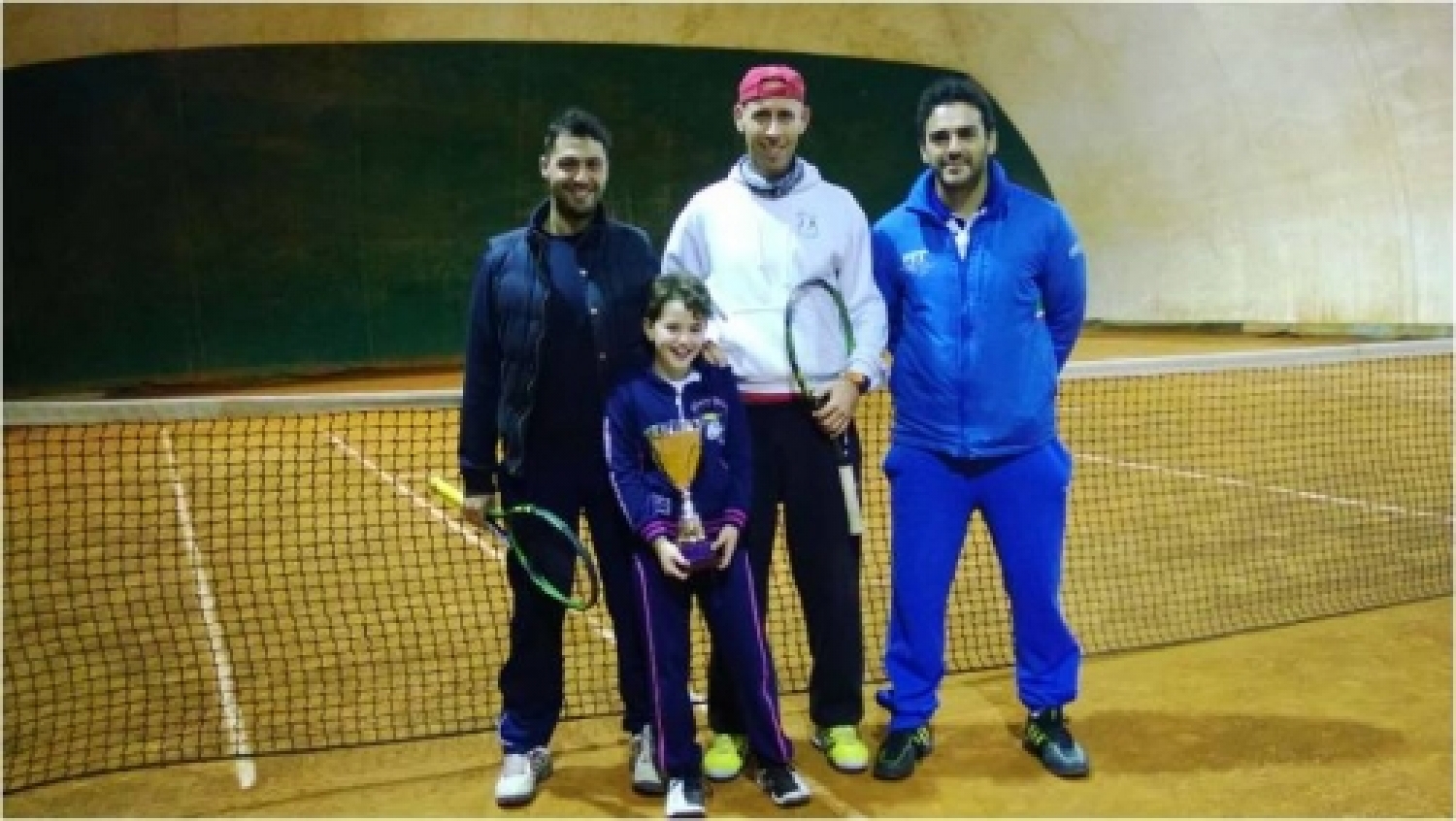 tennis az.jpg