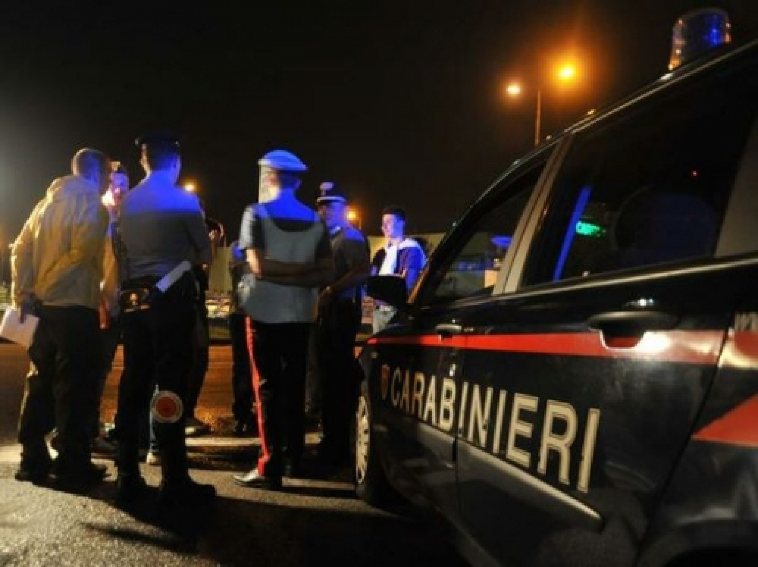 carabinieri notte.jpg