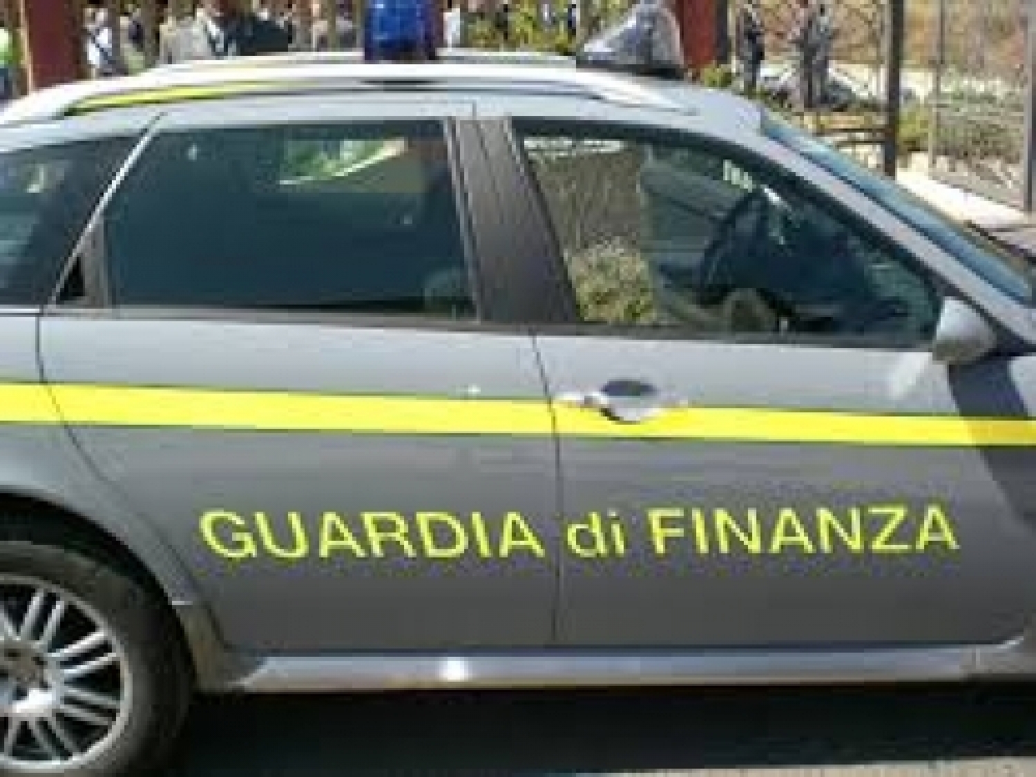 guardia di finanza.jpg