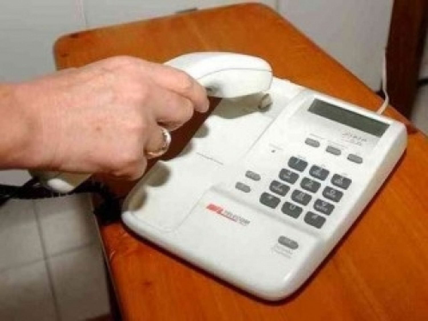 telefono.jpg