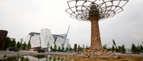 Expo-2015-padiglione-Italia-e-Albero-della-Vita-640x425.png