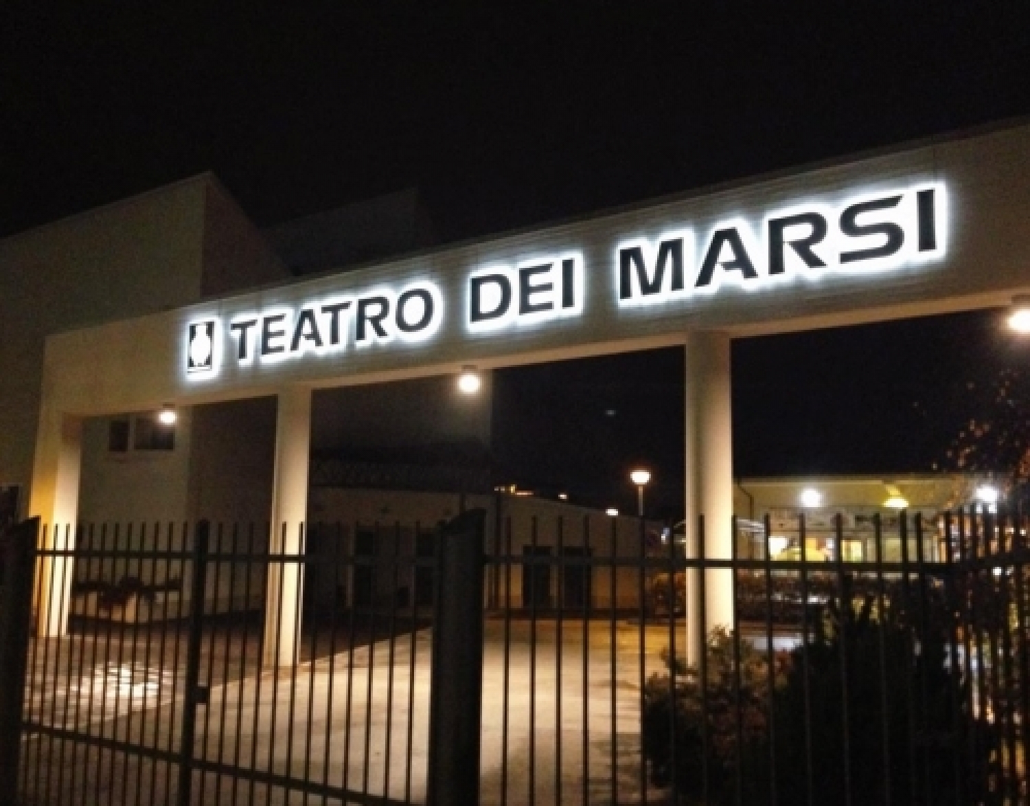 Teatro dei Marsi.jpg