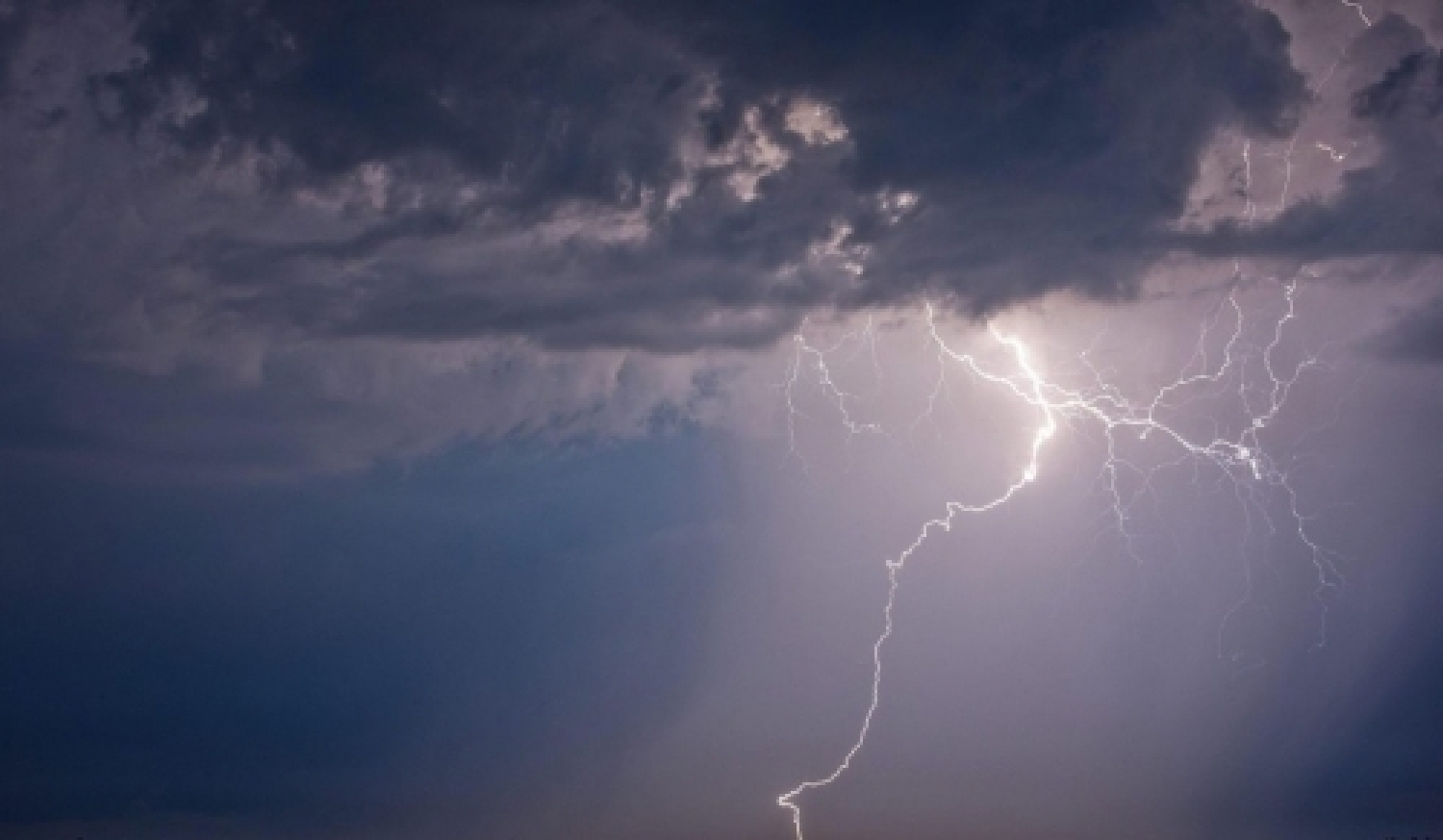 fulmine-temporale-meteo_980x571.jpg