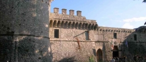 Avezzano_-_Castello_Orsini_Colonna.jpg