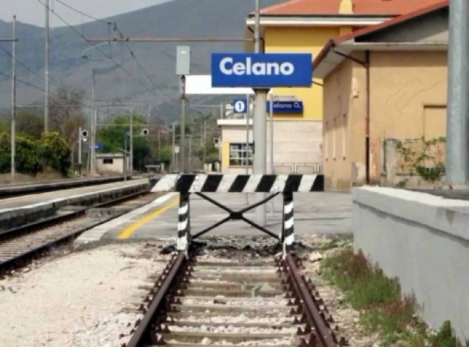 fermata treno Celano.jpg