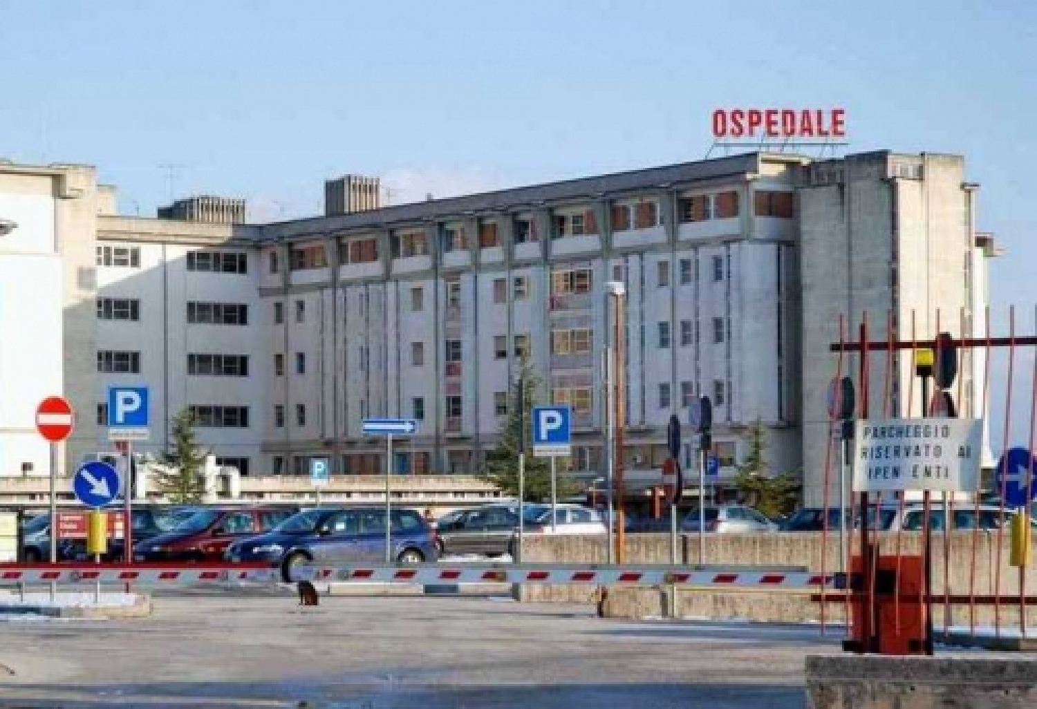 945653_20150327_ospedaleavezzano.jpg