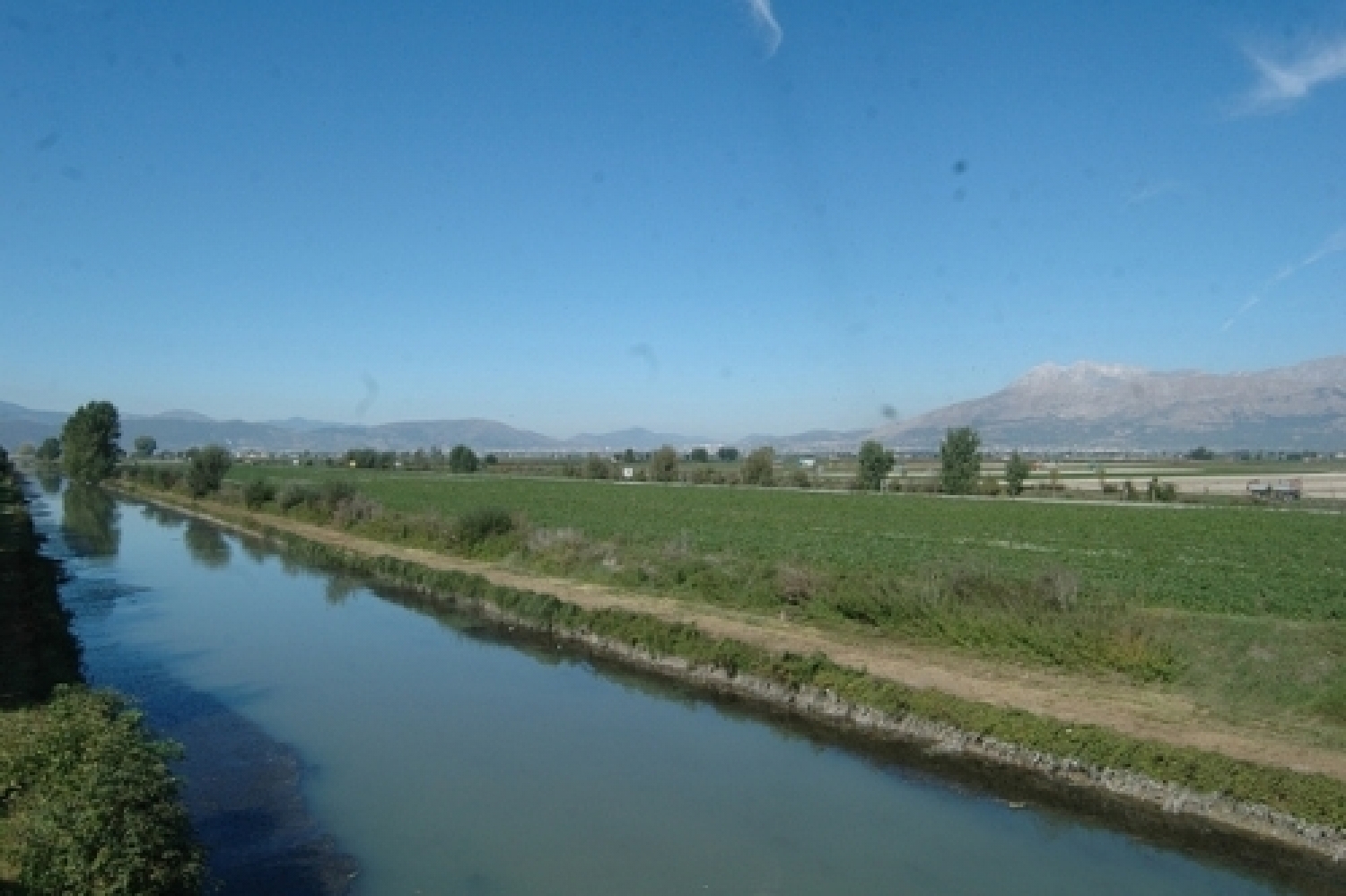 canale fucino.jpg